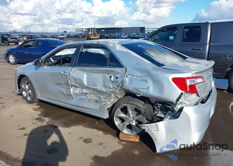 2012 Toyota Camry Se V6 z USA, uszkodzony, nr VIN 4T1BK1FK9CU518926